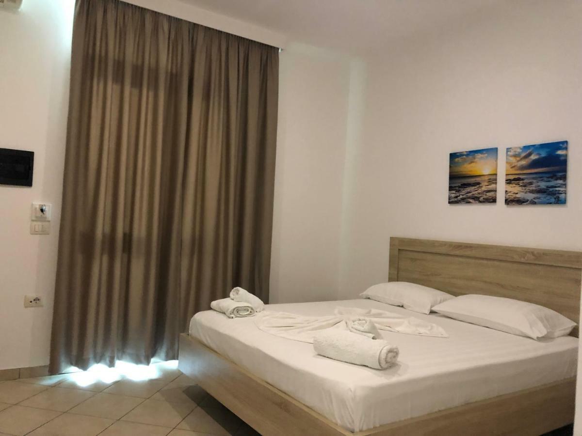 דרמי Hotel Jon מראה חיצוני תמונה