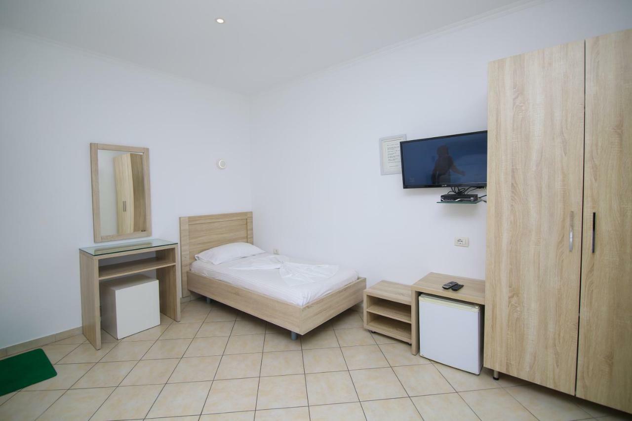 דרמי Hotel Jon מראה חיצוני תמונה